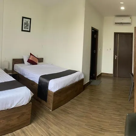 Golden Star Villa Hue Exterior photo