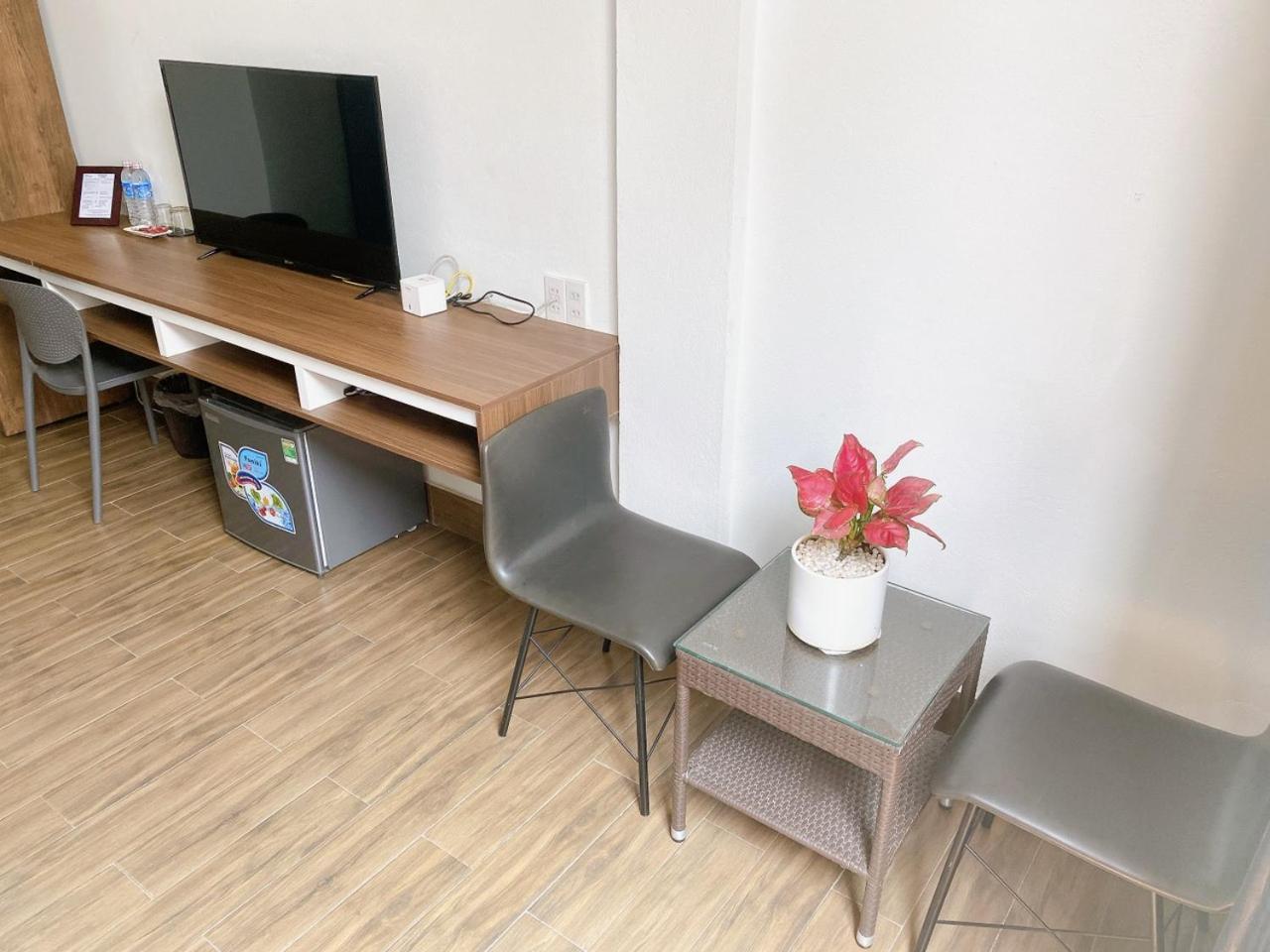 Golden Star Aparthotel